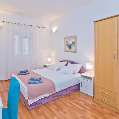 Апартаменты Apartman Toma Хвар Экстерьер фото