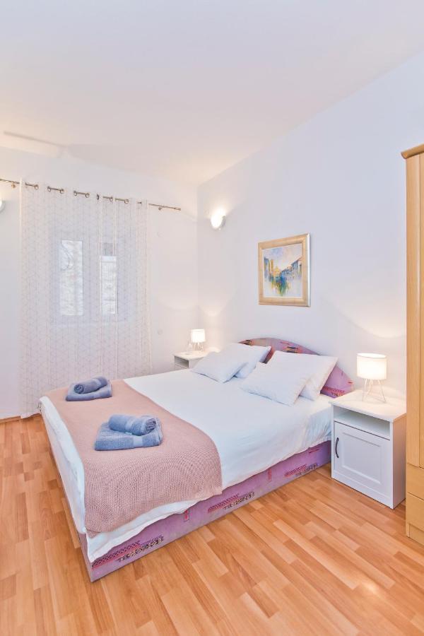 Апартаменты Apartman Toma Хвар Экстерьер фото